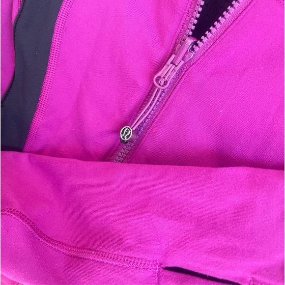 Lululemon - Picture 3 of 5
